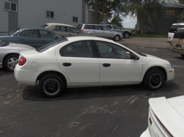 Dodge Neon 2005 photo 2