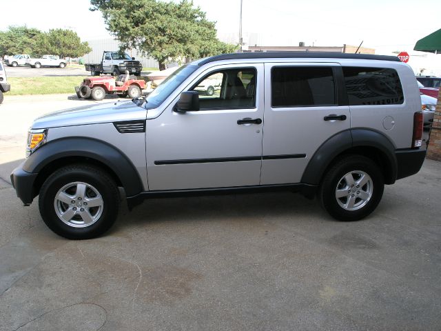 Dodge Nitro Wolfsburg Edition Sedan SUV