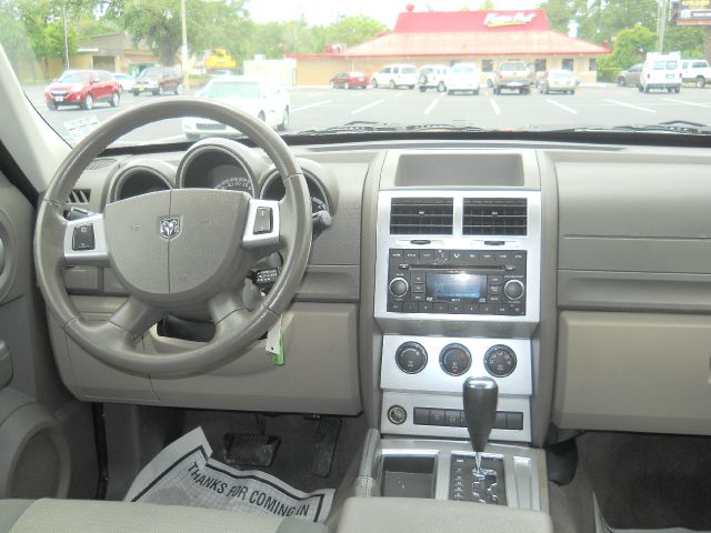 Dodge Nitro 2007 photo 10