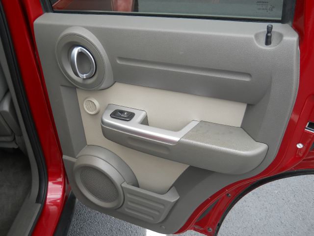 Dodge Nitro 2007 photo 11