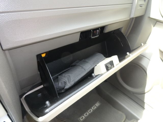 Dodge Nitro 2007 photo 21