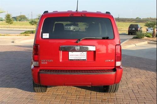 Dodge Nitro 2008 photo 4