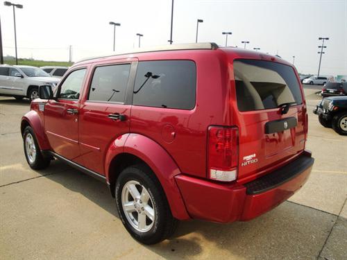 Dodge Nitro 2008 photo 2