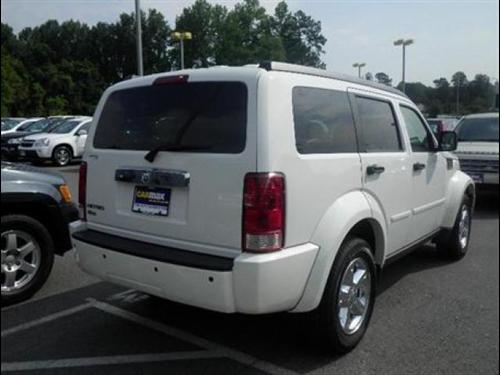 Dodge Nitro 2008 photo 2