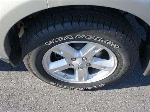 Dodge Nitro 2008 photo 2