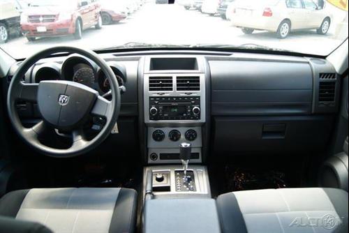 Dodge Nitro 2008 photo 5