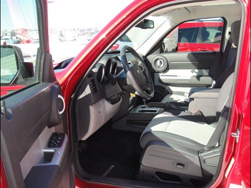 Dodge Nitro 2008 photo 2