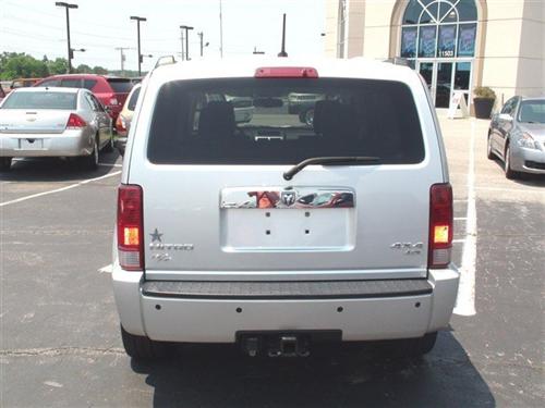 Dodge Nitro 2008 photo 3