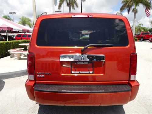 Dodge Nitro 2008 photo 1