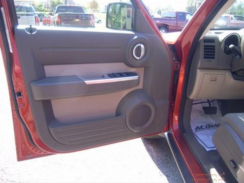 Dodge Nitro 2008 photo 1