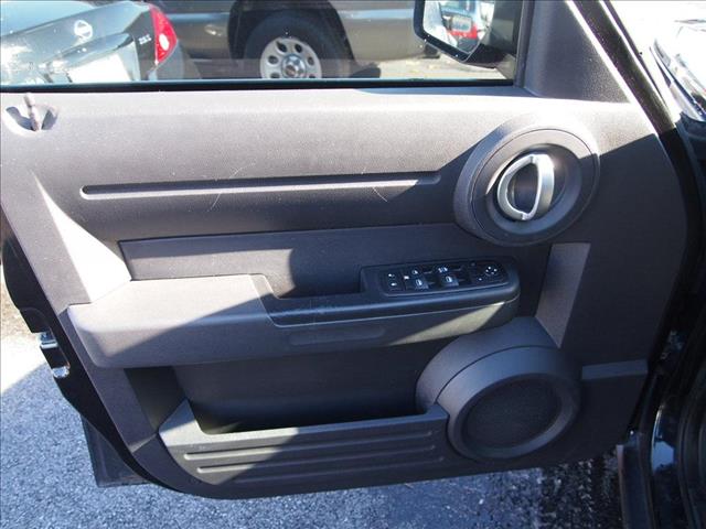 Dodge Nitro 2008 photo 1