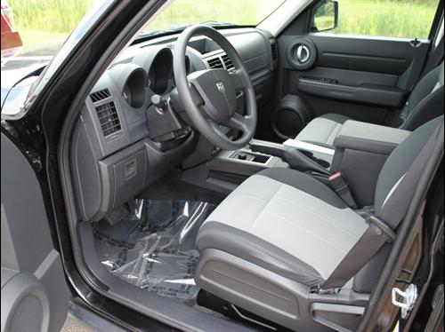 Dodge Nitro 2008 photo 2
