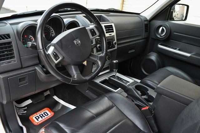 Dodge Nitro 2008 photo 4
