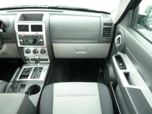Dodge Nitro 2008 photo 5