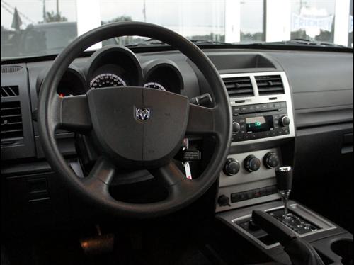 Dodge Nitro 2008 photo 4