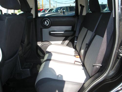 Dodge Nitro 2008 photo 4