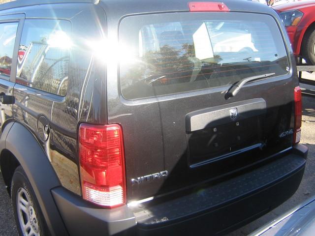 Dodge Nitro 2008 photo 1