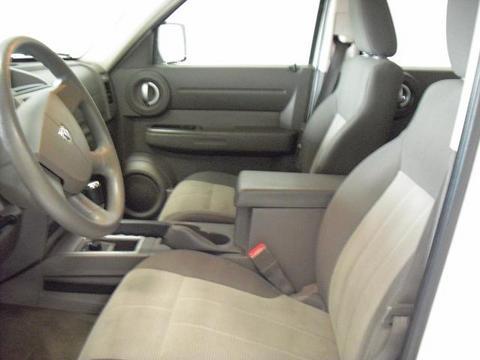 Dodge Nitro 2008 photo 2