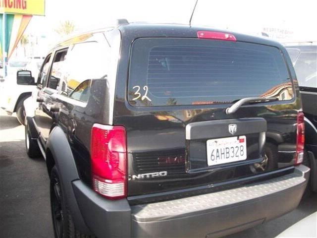 Dodge Nitro 2008 photo 2