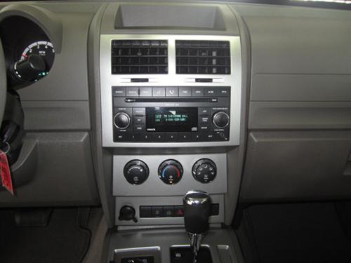 Dodge Nitro 2008 photo 1