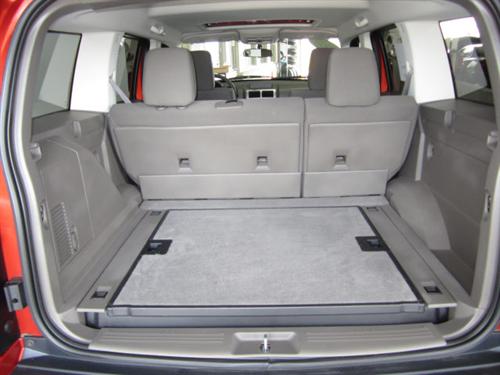 Dodge Nitro 2008 photo 2