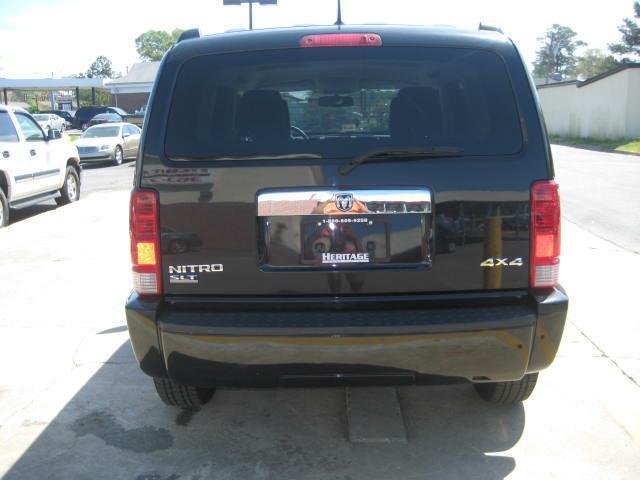 Dodge Nitro 2008 photo 3