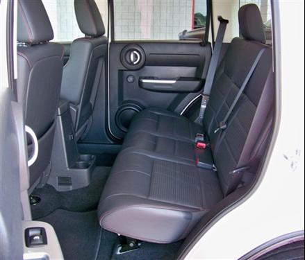 Dodge Nitro 2008 photo 2