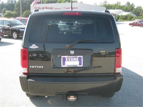 Dodge Nitro 2008 photo 1