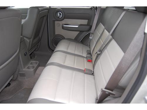 Dodge Nitro 2008 photo 2