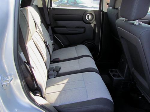 Dodge Nitro 2008 photo 2