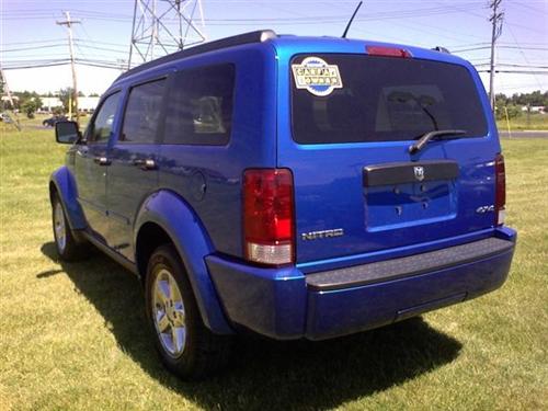 Dodge Nitro 2008 photo 2
