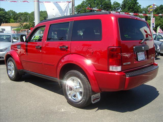 Dodge Nitro 2008 photo 2