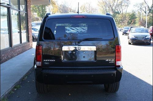 Dodge Nitro 2008 photo 1