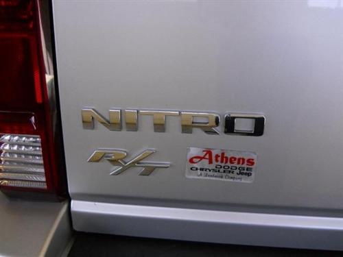 Dodge Nitro SLT 25 Other