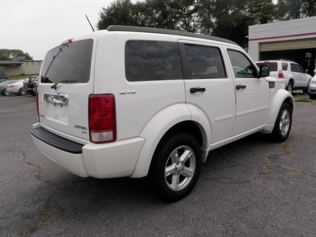 Dodge Nitro 2010 photo 2