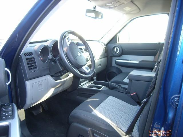 Dodge Nitro 2010 photo 4