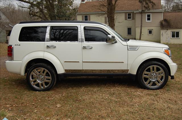 Dodge Nitro 2010 photo 4