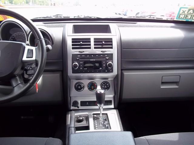 Dodge Nitro 2010 photo 1