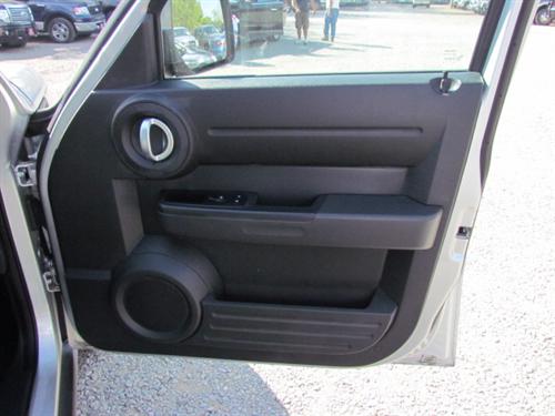 Dodge Nitro 2011 photo 1