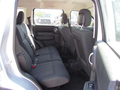 Dodge Nitro 2011 photo 3