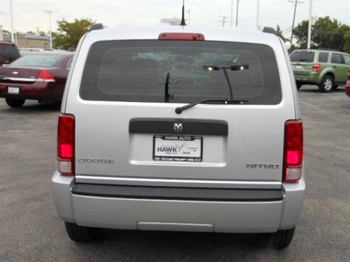 Dodge Nitro 2011 photo 1