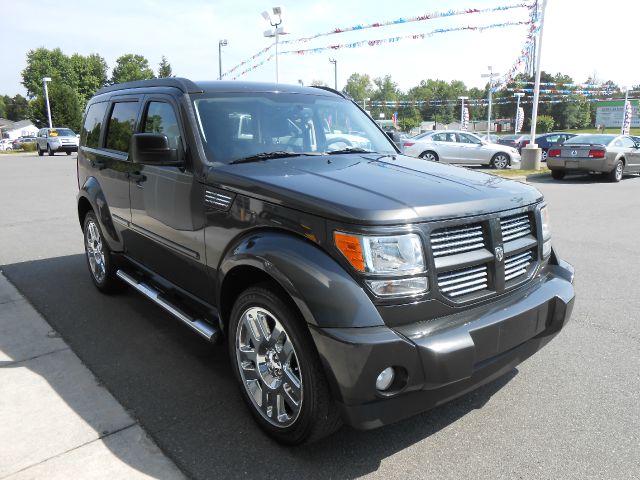 Dodge Nitro 2011 photo 2
