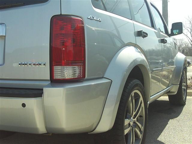 Dodge Nitro 2011 photo 5