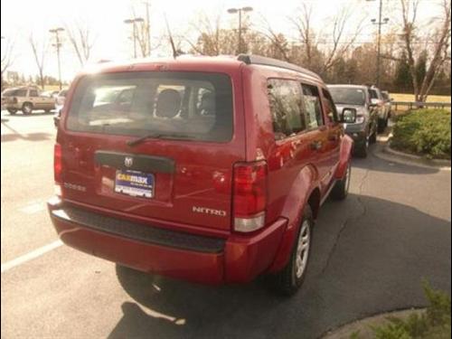 Dodge Nitro 2011 photo 1