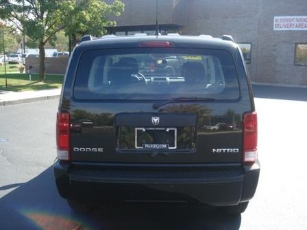 Dodge Nitro 2011 photo 5