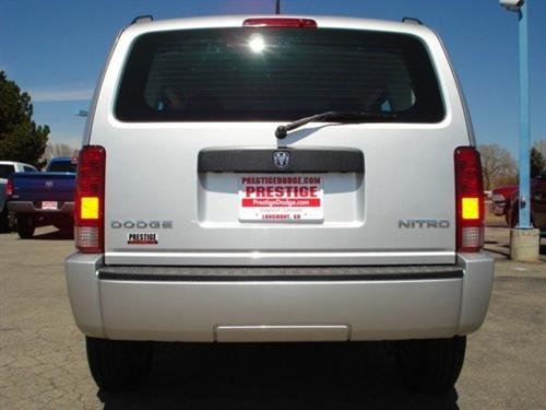 Dodge Nitro 2011 photo 2