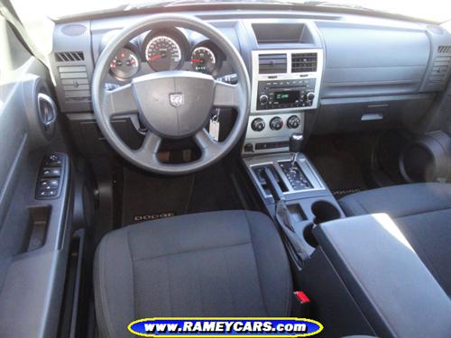Dodge Nitro 2011 photo 5