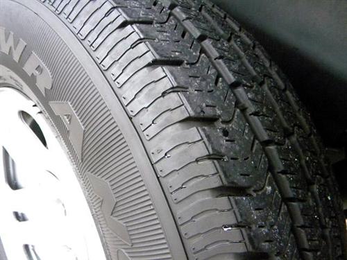 Dodge Nitro 2011 photo 2