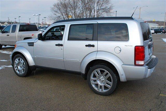 Dodge Nitro 2011 photo 3