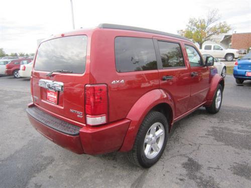 Dodge Nitro 2011 photo 1